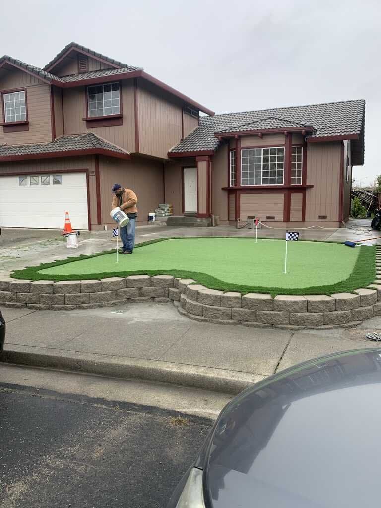 Custom backyard putting green